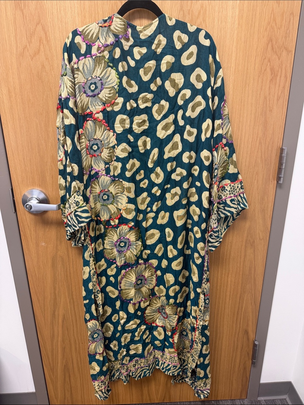 Raj Teal and Beige Abstract Floral and Leopard Print Bohemian Kimono Duster - Picture 4 of 9